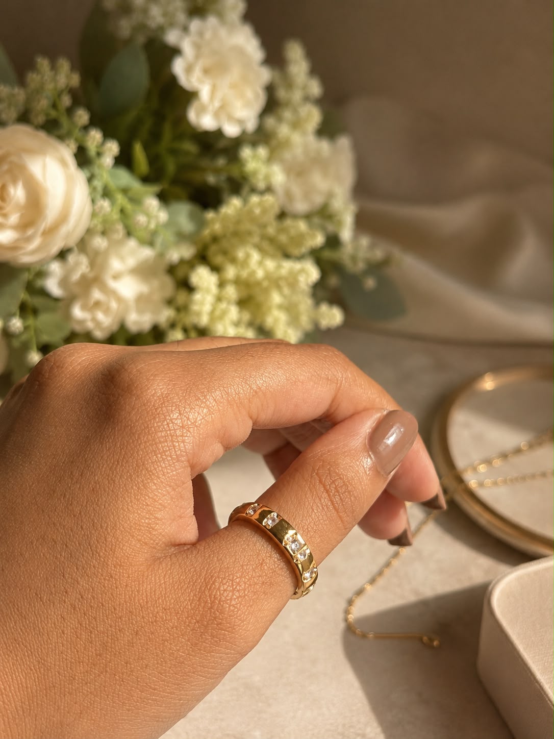 Lumina Band Adjustable Ring