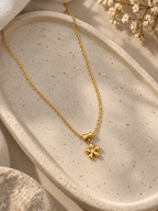 Dainty Daisy Necklace