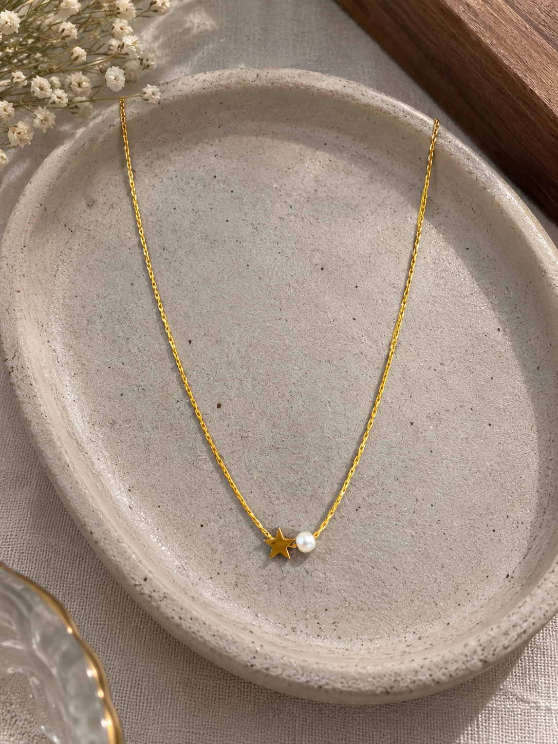 Starry Pearl Necklace