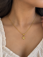 Dainty Daisy Necklace